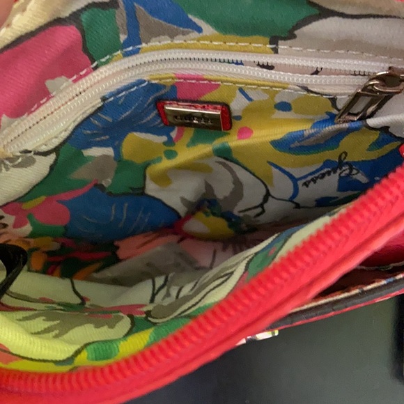 Guess pocket book - Picture 3 of 4